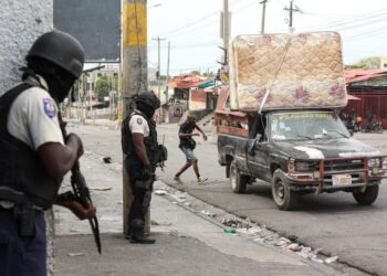 La Police Nationale mène une vaste opération contre les gangs à Délmas.