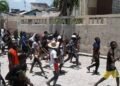 Haïti – Sécurité : Mirebalais attaquée, des prisonniers armés avant même la fuite…