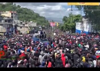 Mobilisation Populaire : Des Milliers de Manifestants Réclament des Mesures Contre l’Insécurité