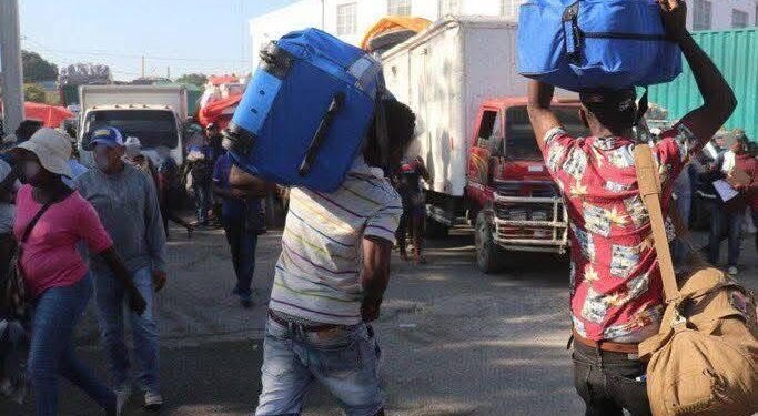 Plus de 600 migrants haïtiens retournent volontairement au pays en 48 heures