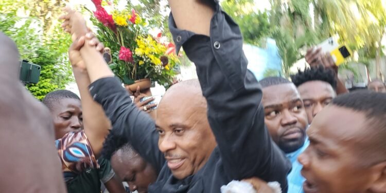 Haïti : La justice sous tutelle, la libération de Nenel Cassy indigne l’opinion